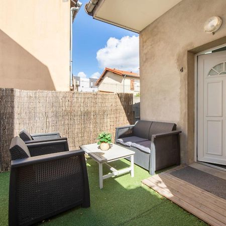 Cosy studio avec grande terrasse de 25 m2 Romainville Exterior foto